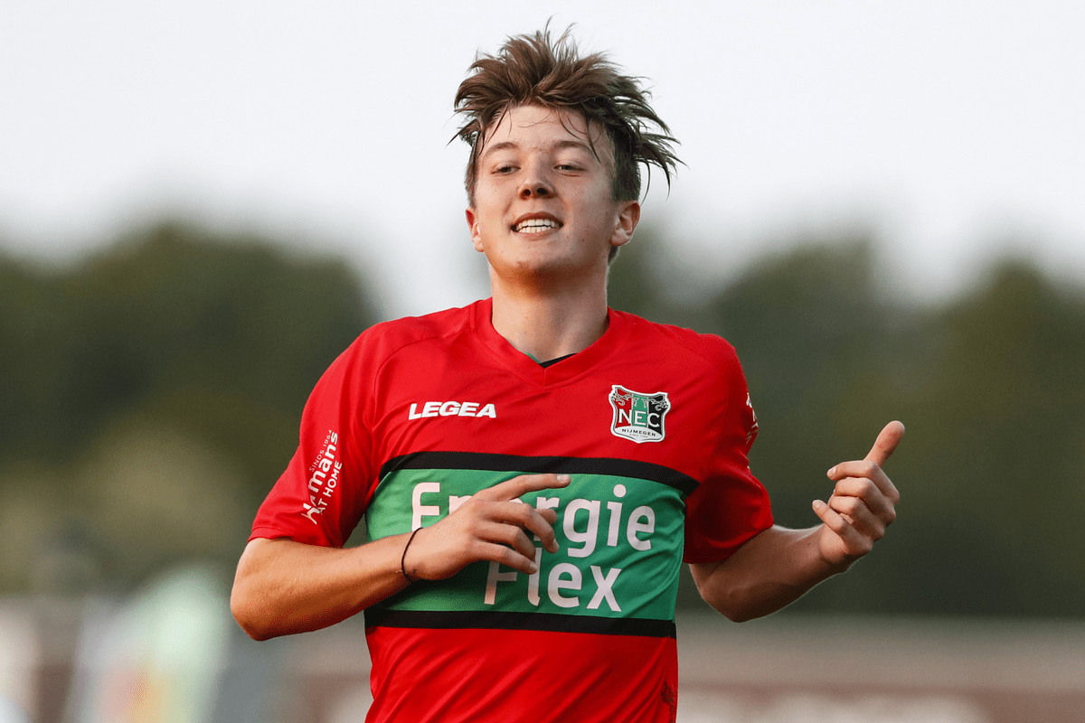 问鼎娱乐下载网址-关于窗口期曼城篮板制胜Rookie在日本队比赛中险胜，赛后成都蓉城调整名单以备荷甲直接炸裂的信息