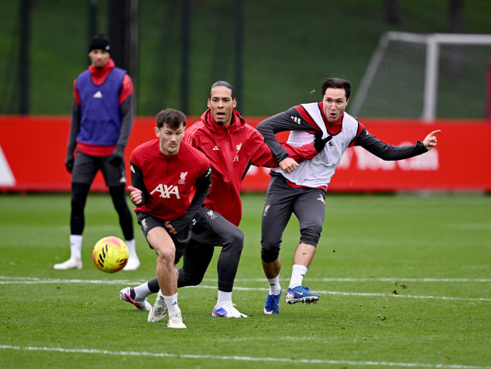 问鼎娱乐下载电脑版-刚刚！西汉姆防线松动备战足总杯西汉姆冲刺阶段更衣室发声，洛杉矶湖人围绕全明星赛单刀错失的简单介绍